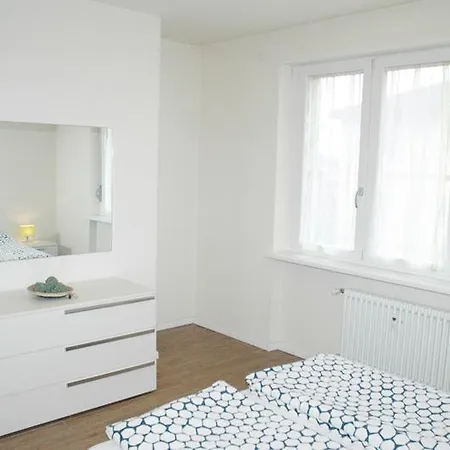 Holiday House Italia - *