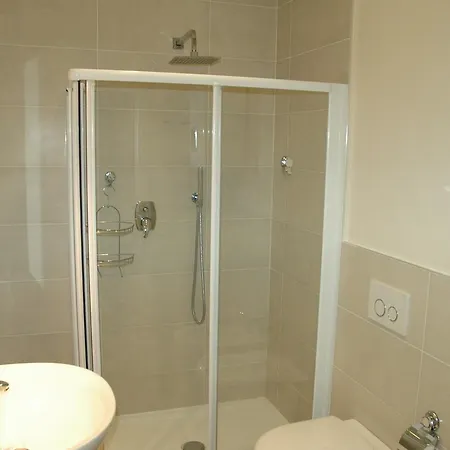 Holiday House Italia - Appartamento *