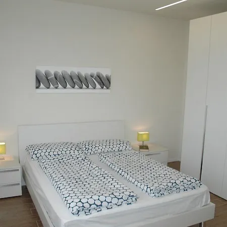 Holiday House Italia - Appartamento *