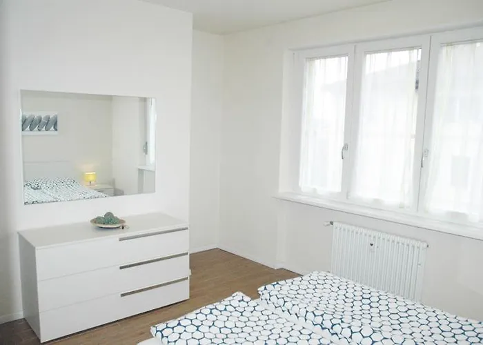 Holiday House Italia - *