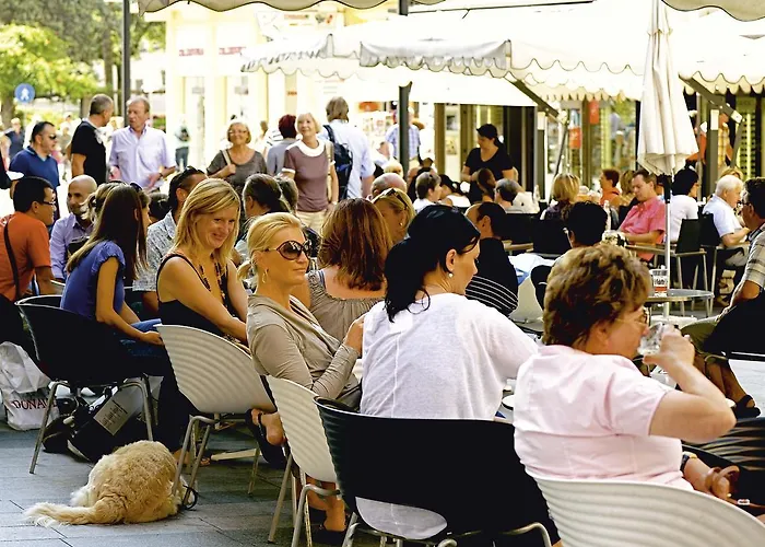 شقة Holiday House Italia - ميرانو